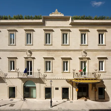 Tivoli Palazzo 1880 Lecce Hotel