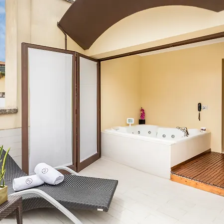 Tivoli Palazzo 1880 Lecce Hotel Szálloda 5*